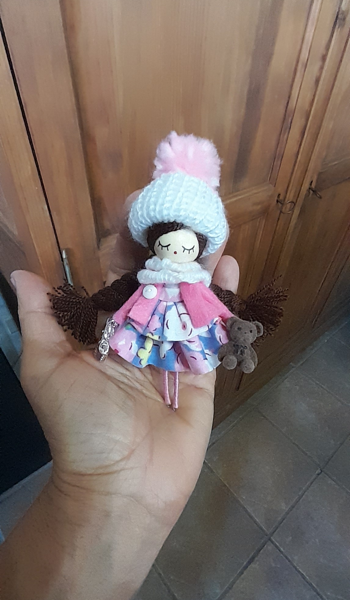 Broche de muñeca María