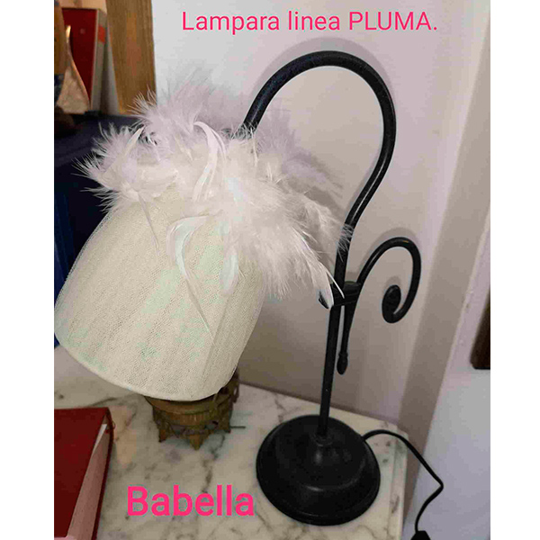 Lampara de mesa linea pluma